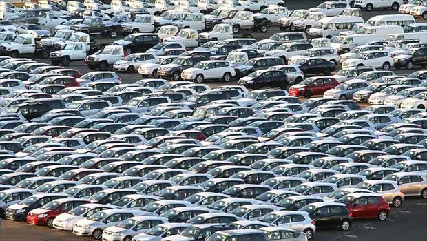تغییر تعرفه واردات خودرو در انتظار تصمیم مجلس